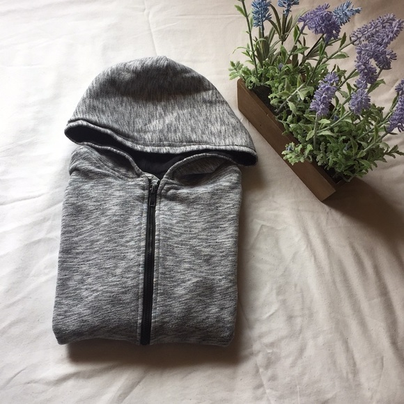 🔥 H&M Boys Zip-up Sweater 🔥 - Picture 1 of 8